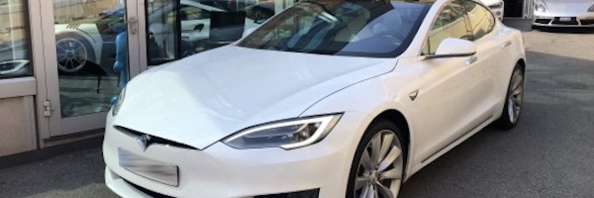 Tesla model deals s p100