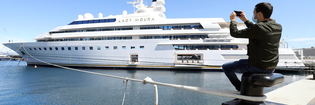 lady moura yacht monaco